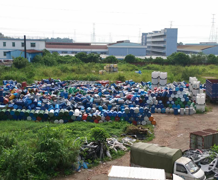 二手铁桶回收介绍一下包装铁桶存放场地要求？